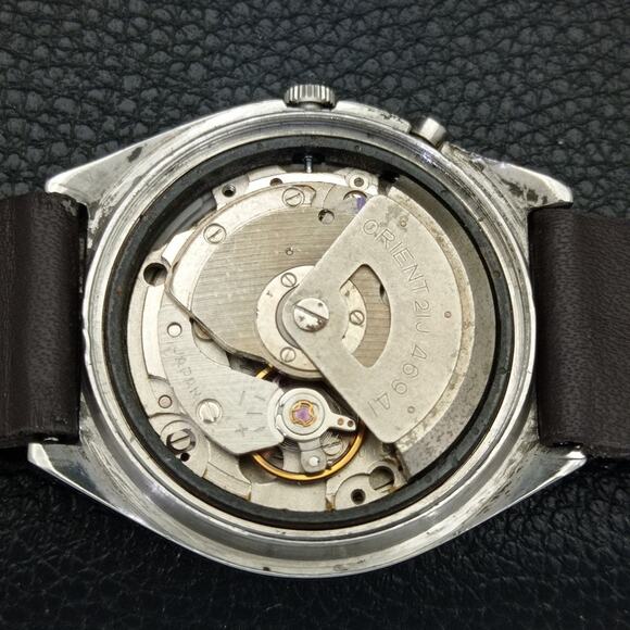 Vintage 1978 Orient Automatic Mens Silver Watch W/daydate & Gold accents - Picture 9 of 9